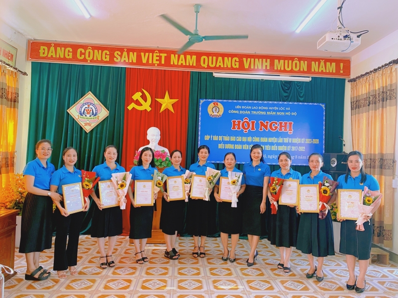 CĐCS Trường Mầm non Hộ Độ: Hội nghị góp ý văn kiện Đại hội Công đoàn huyện Lộc Hà lần thứ IV, nhiệm kỳ 2023 - 2028 và biểu dương đoàn viên tiêu biểu